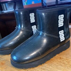 UGG clear mini Short Waterproof Rain Boots size 8